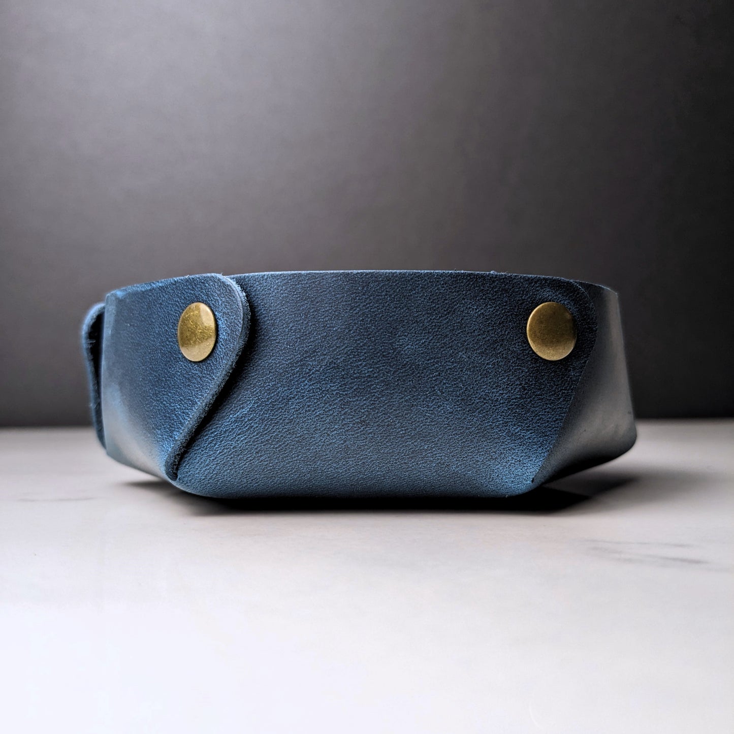 DDS Co. Plain Leather Dice Tray